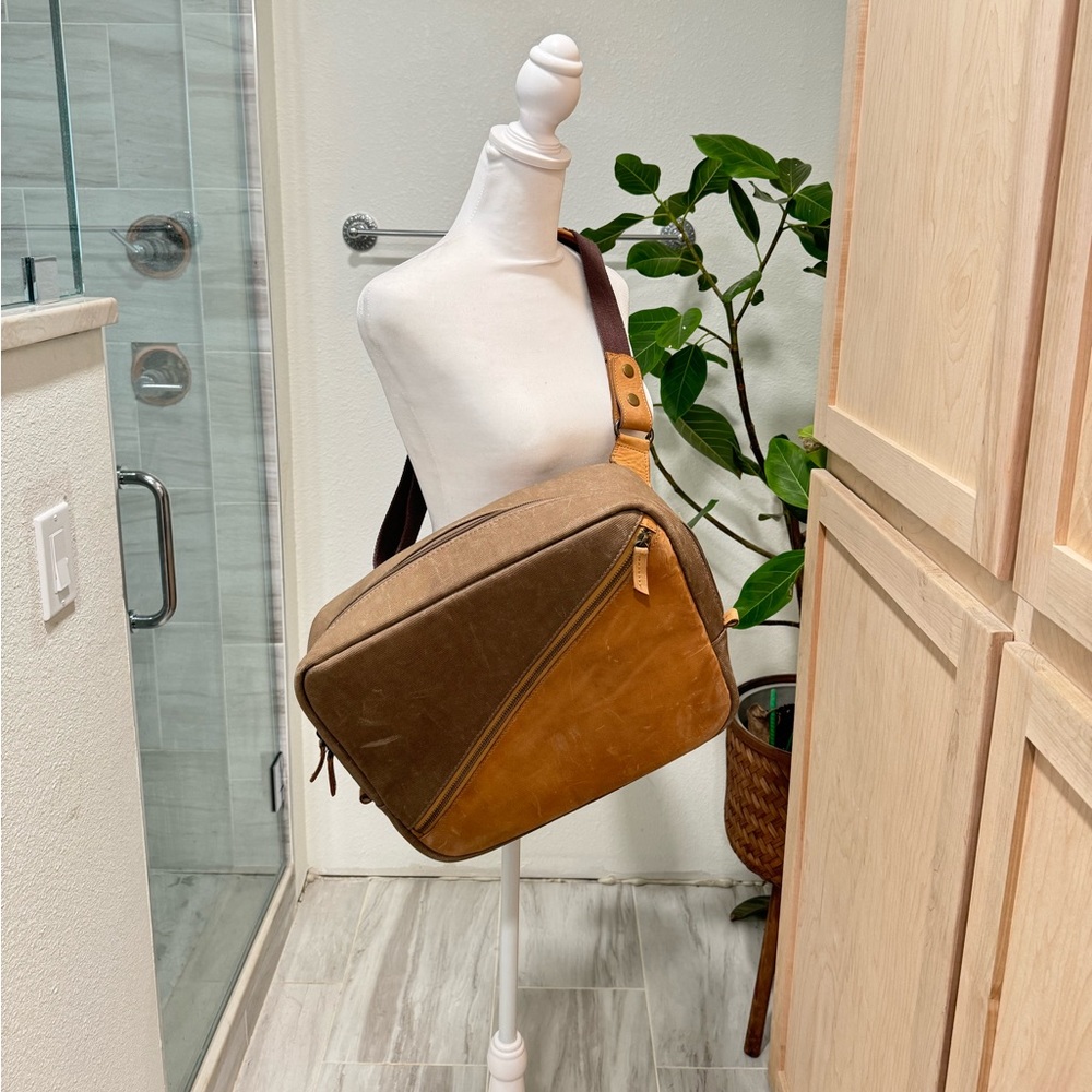 Kelly Moore Camera Bag